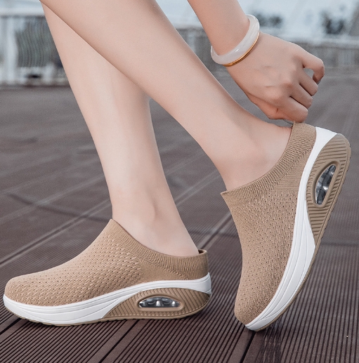 Breathable mesh casual sports shoes for women with thick soles for increased height