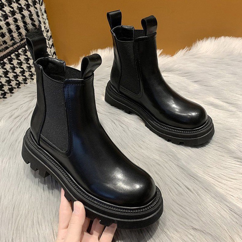 Autumn and winter velvet thick sole height increasing chimney boots height increasing versatile shoes